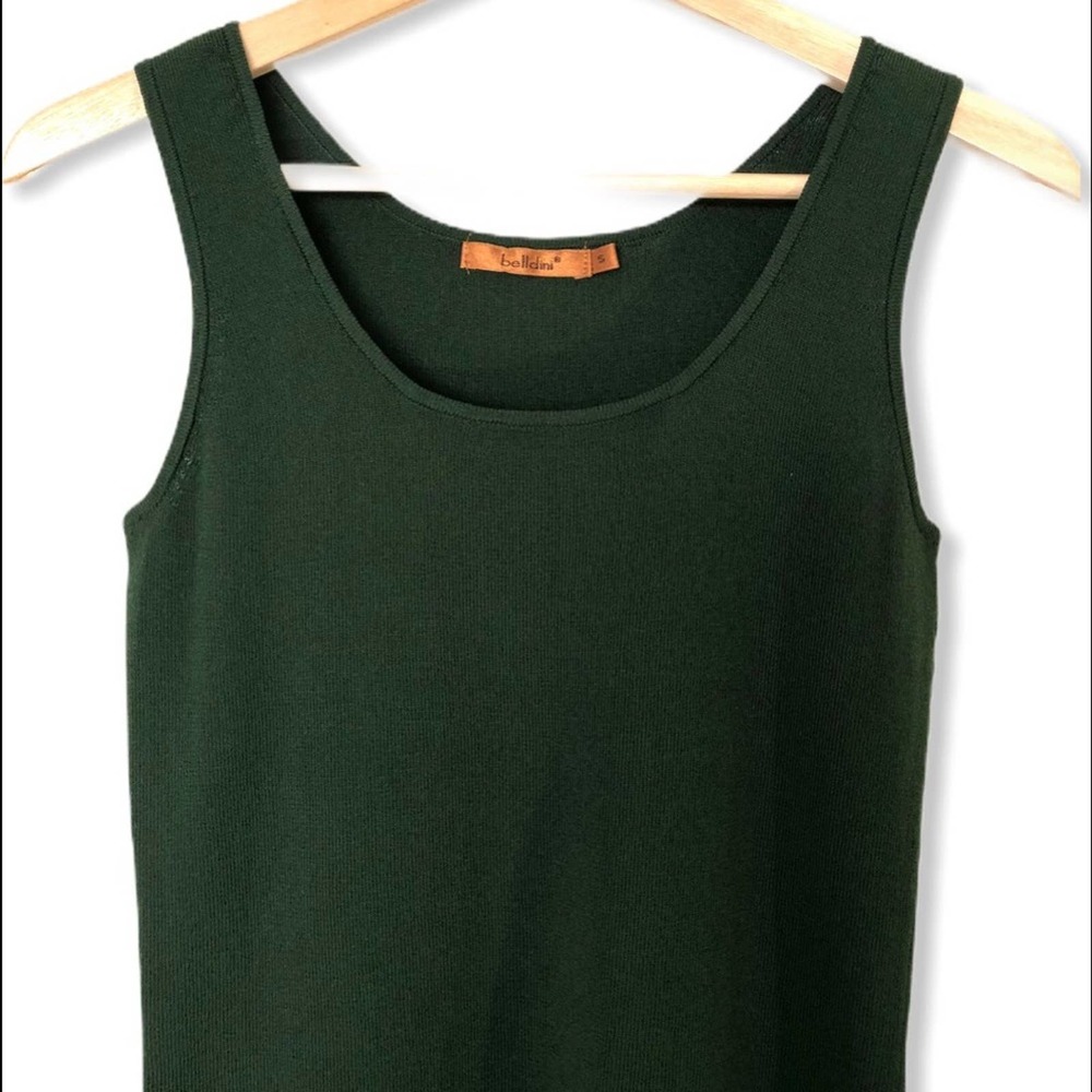 Belldini Dark Green Ribbed Stretch Scoopneck Tank Medium